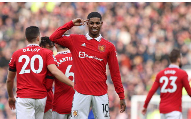 超赛场上争 超赛场上争